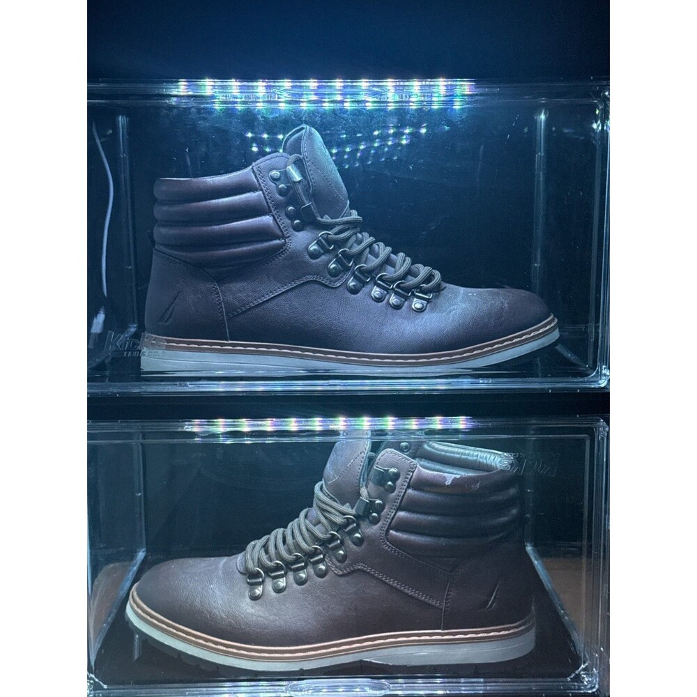 Size 10.5 Nautica Alize Chukka Boots